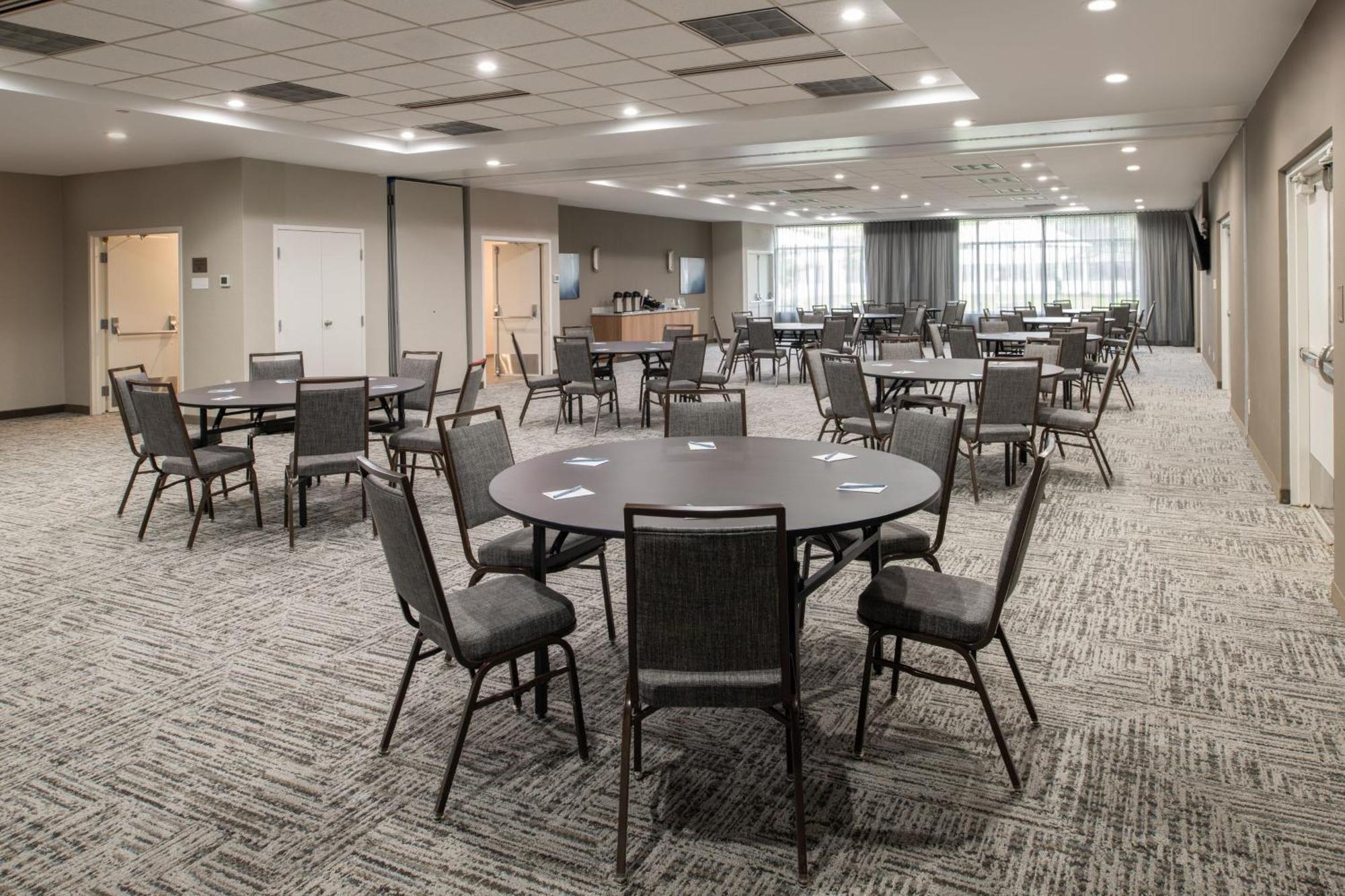 מלון Fairfield By Marriott איסאקה מראה חיצוני תמונה